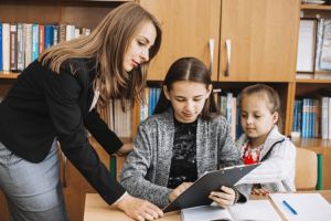 Les privat pademangan yang memberikan manfaat peningkatan prestasi pada anak didiknya dan memberikan biaya yang hemat, dibimbing oleh lulusan terbaik